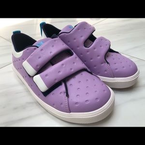 Kids Native Shoes Purple sneaker J2
